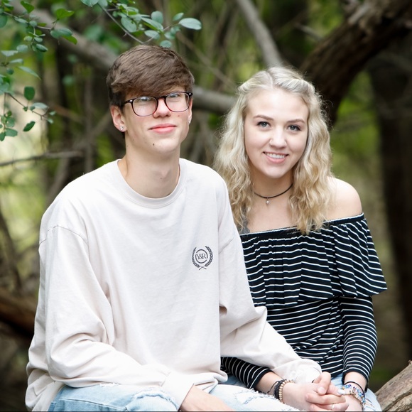 Meet your Posher, Ana - Picture 1 of 1